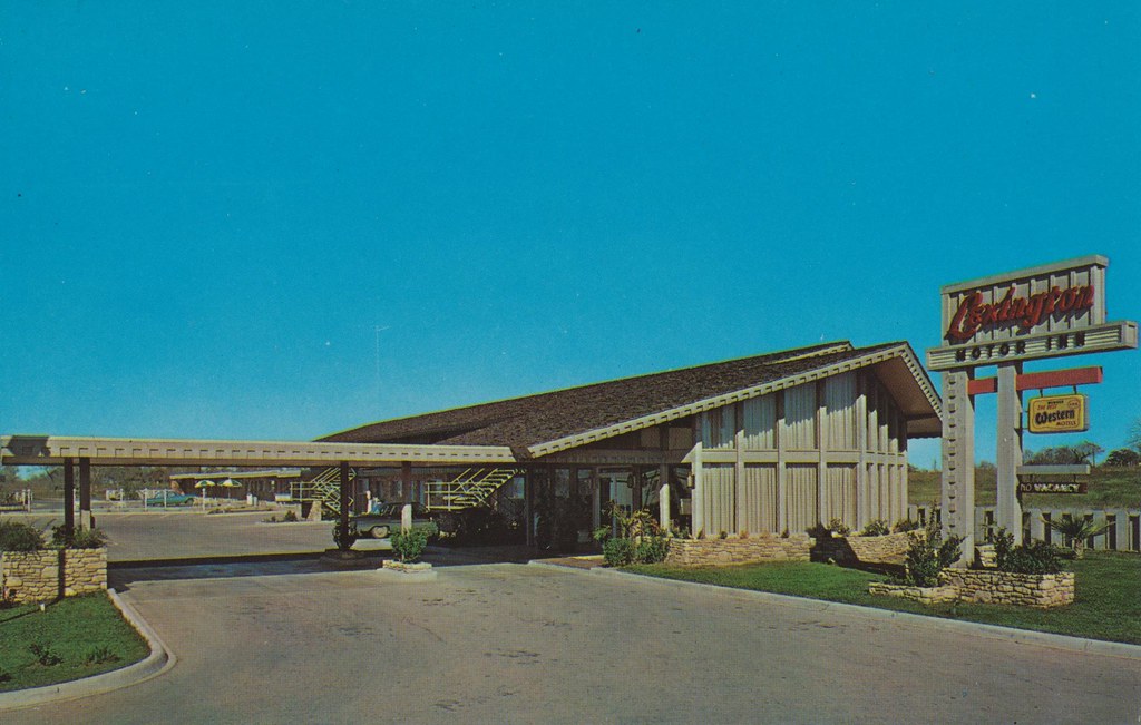 Lexington Motor Inn - Gonzales, Texas