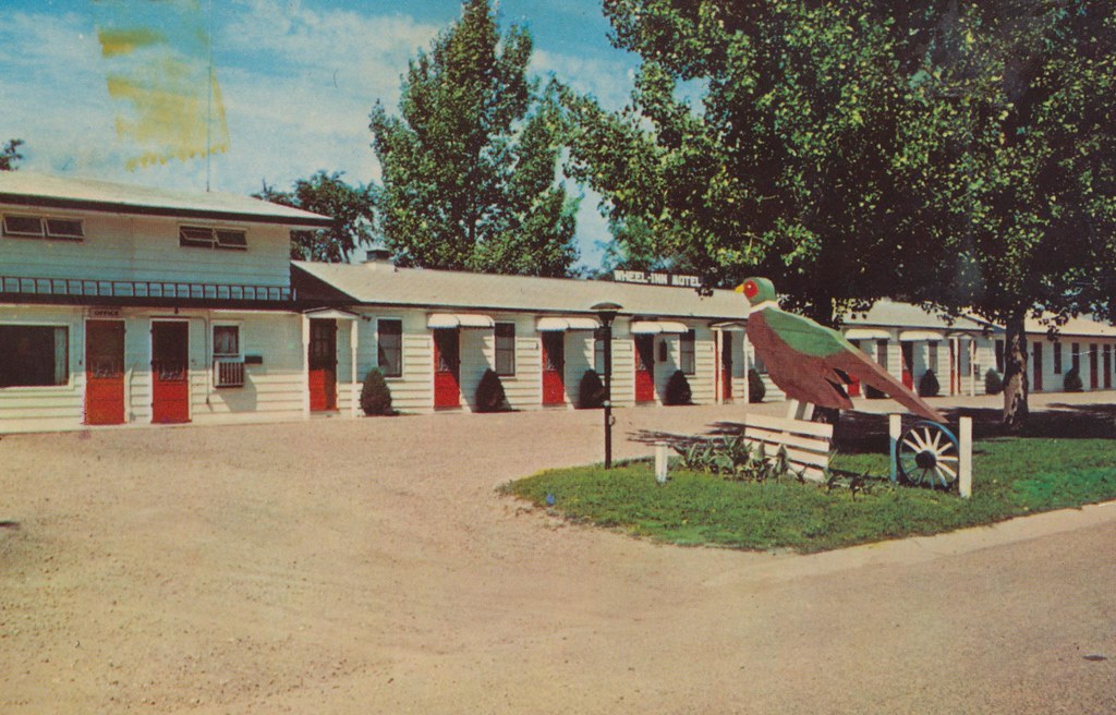 Wheel-Inn Motel - Mitchell, South Dakota