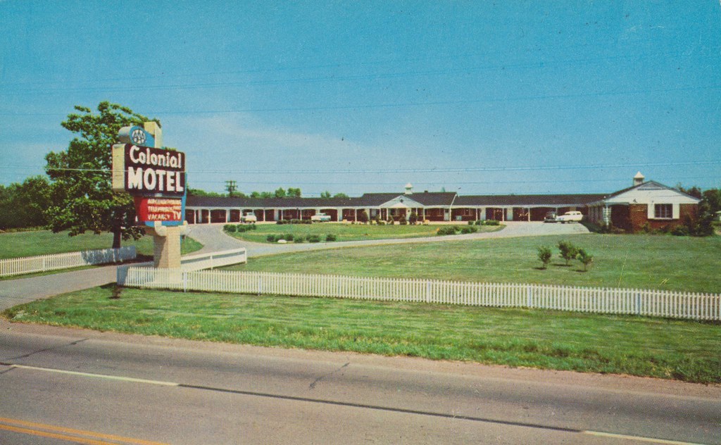 Colonial Motel - LaGrange, Illinois