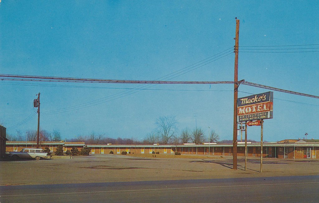 Macko's Motel - Barberton, Ohio
