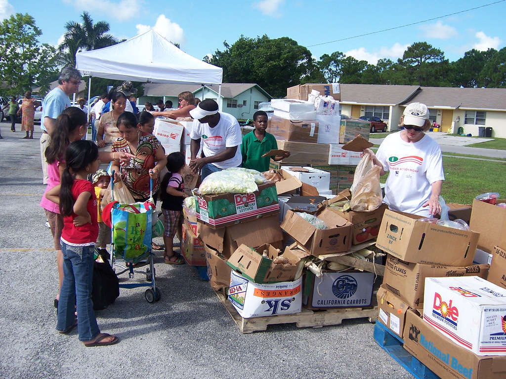 Mobile Food Pantry - Indiantown, FL | Treasure Coast Food Bank | Flickr