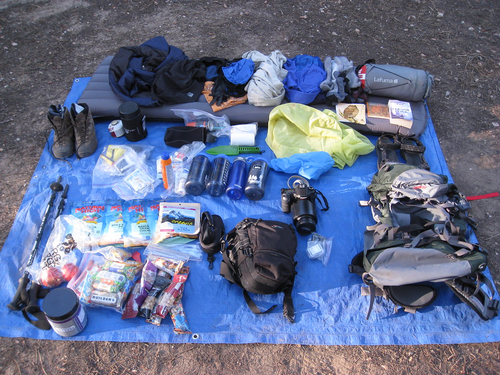 emergency survival bug-out-bag example inventory