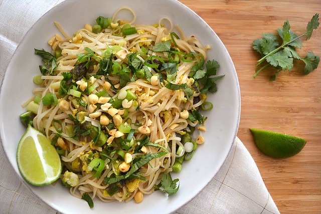 pad-thai-with-green-garlic-and-asparagus
