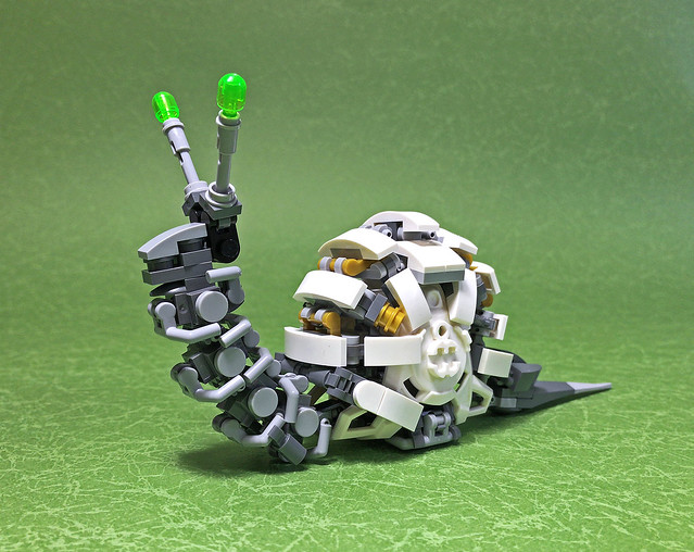 LEGO Mech  Snails-01