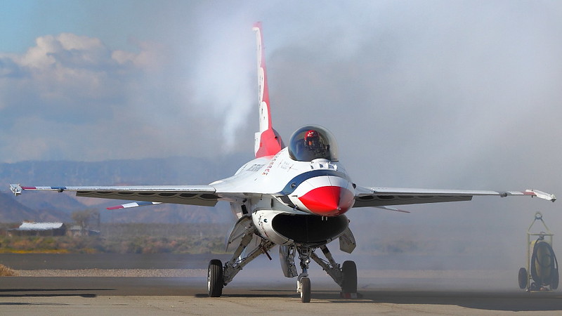 IMG_1597 Thunderbirds, Los Angeles County Air Show