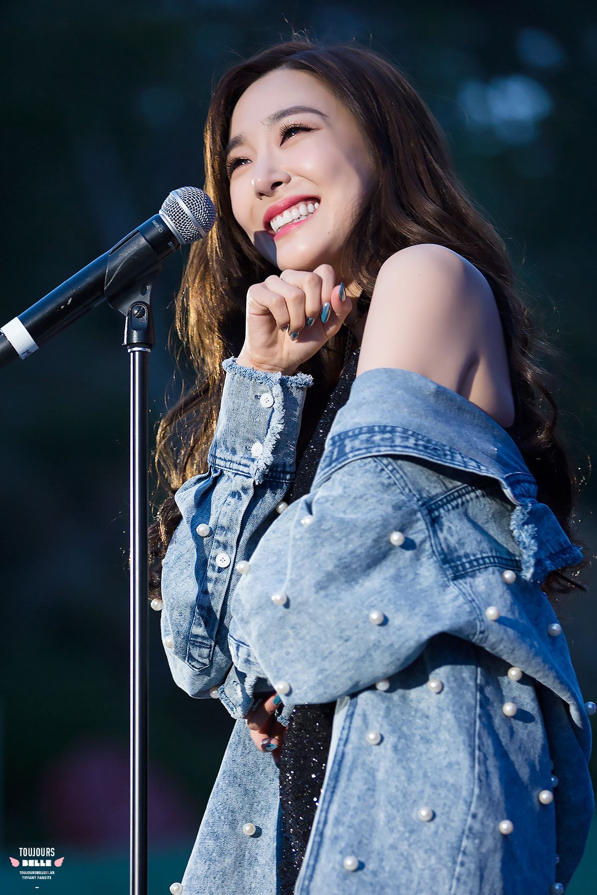 [PIC][21-04-2017]Tiffany khởi hành đi LA – Mỹ để tham dự "The 15th Korea Times Music Festival 2017" vào tối nay - Page 3 34012509550_85a1a3c24f_o