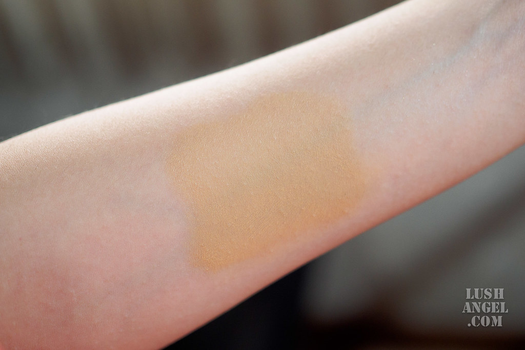 loreal-infallible-pro-matte-foundation-natural-beige-swatch