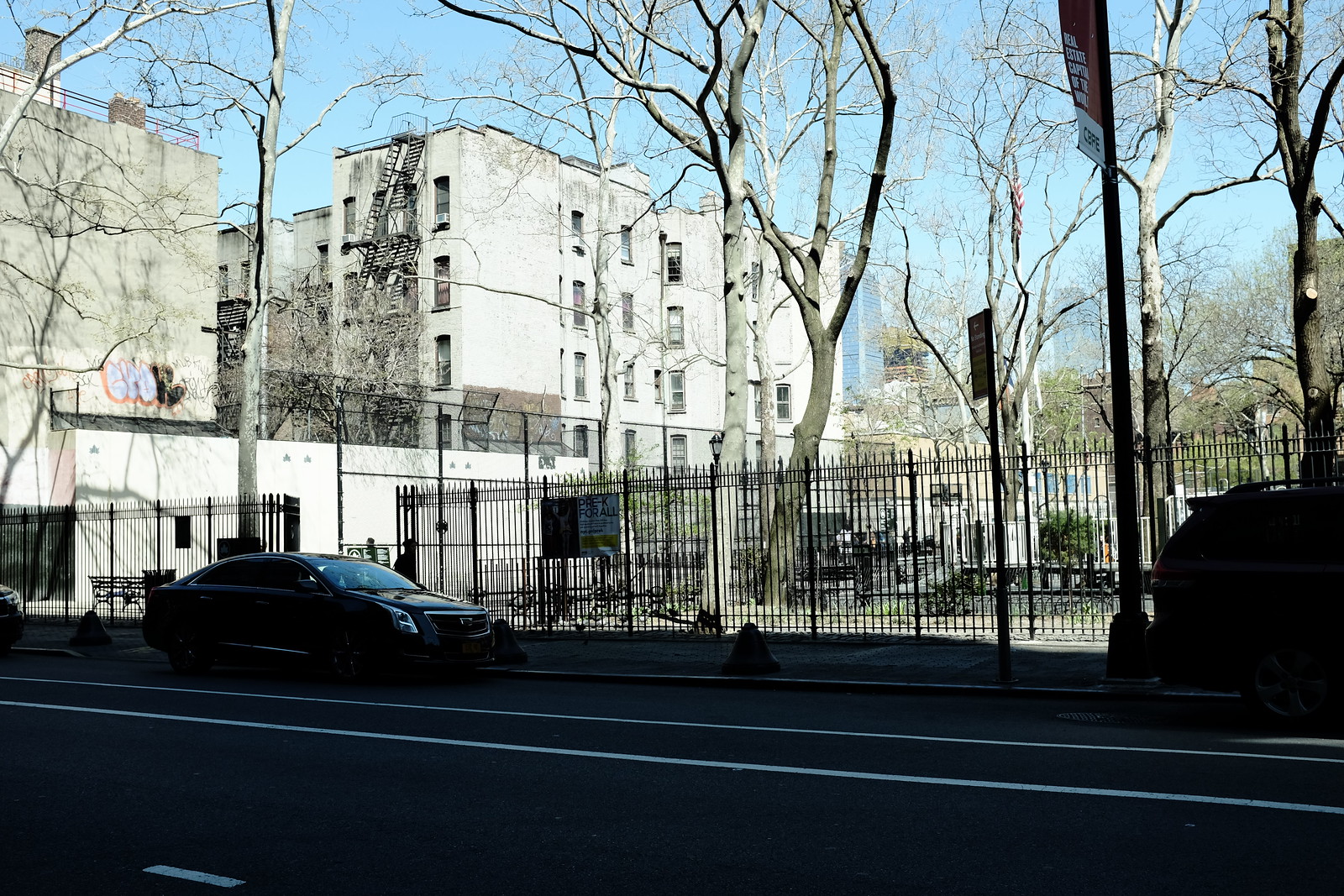 The New York Chelsea photo by FUJIFILM X100S.