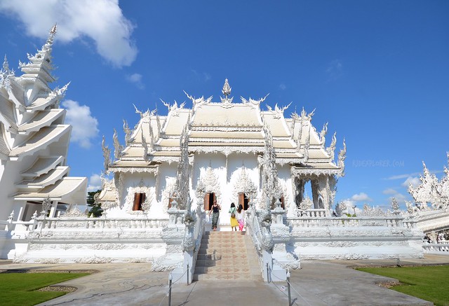 chiang rai thailand wat rong khun white temple