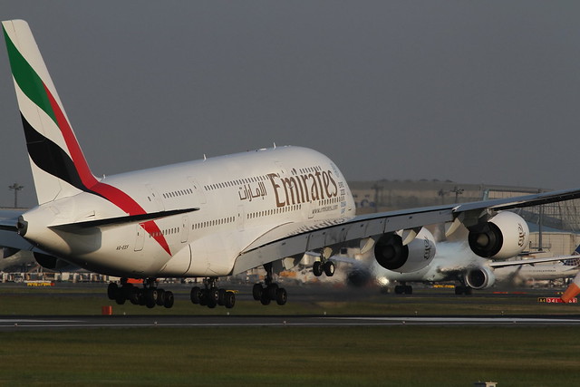 Emirates A6-EEF