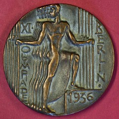 1936 Berlin Olympics participation medal bronze obverse