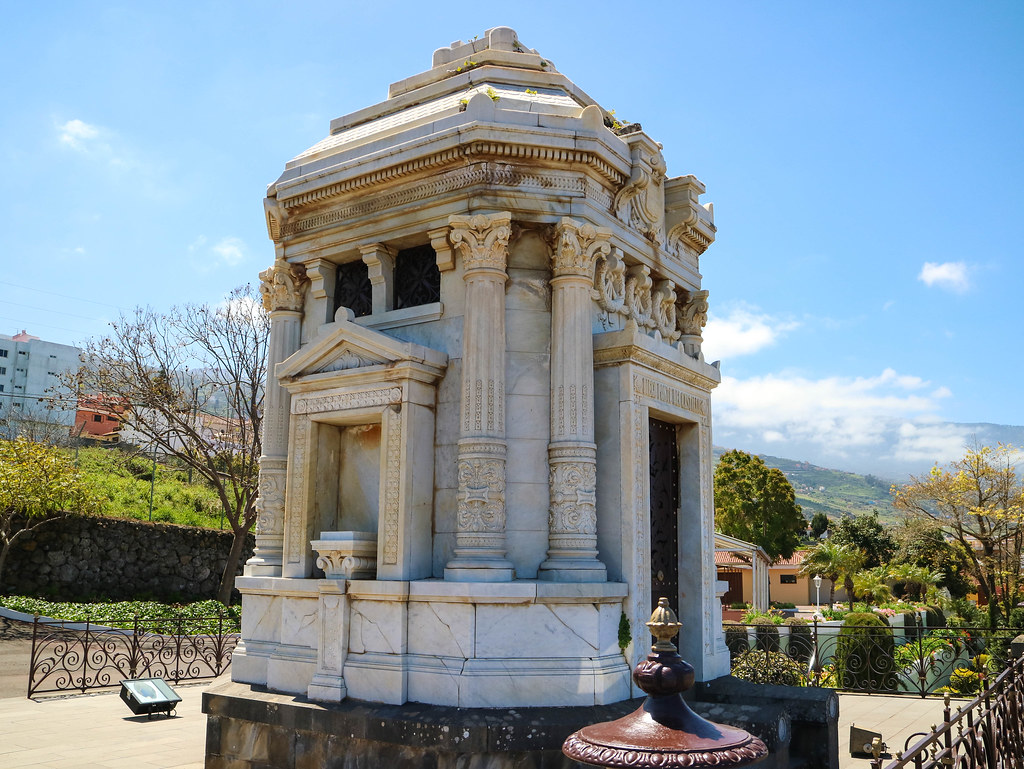 Mausoleo Diego Ponte