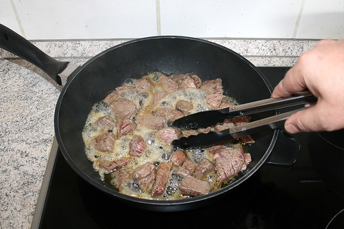 28 - Rindfleisch scharf anbraten / Sear beef
