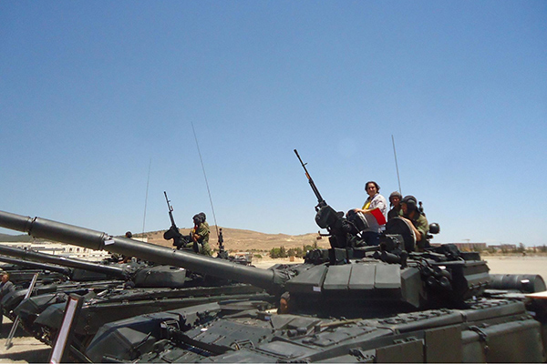 صور دبابات قتال رئيسية الجزائرية T-90SA ] Main Battle Tank Algerian ]  - صفحة 7 34771945885_423af3e605_o