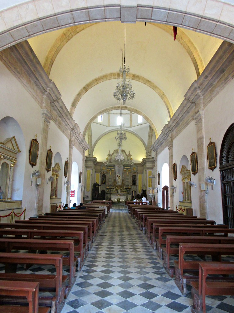 campeche-church-inside