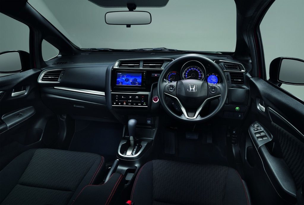 2017-Honda-Jazz-facelift-interior-dashboard-1024x690