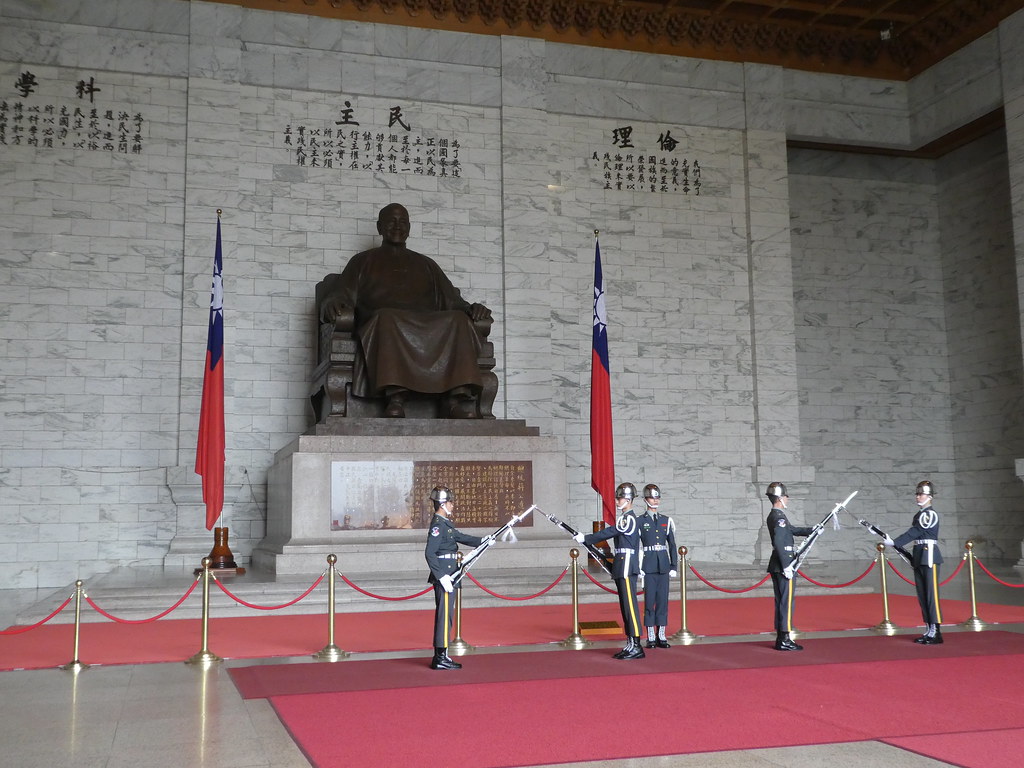 Changing of the Guard, Chiang Kai-Shek Memorial Hall