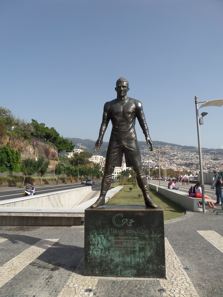 Statue of Christiani Ronaldo, Funchal 