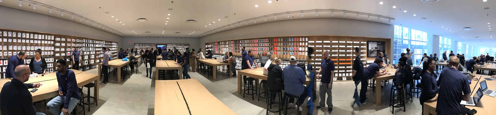Apple Store 5th Avenue - Temporary Location -