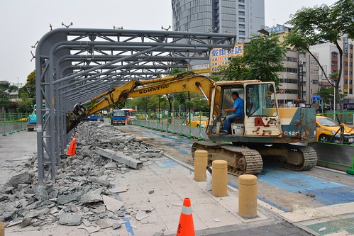 台中BRT A01臺中火車站拆除