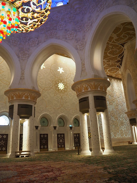 P1221549 Sheikh Zayed Grand Mosque(シェイク・ザイード・グランド・モスク/مركز جامع الشيخ زايد الكبير) アブダビ abudhabi