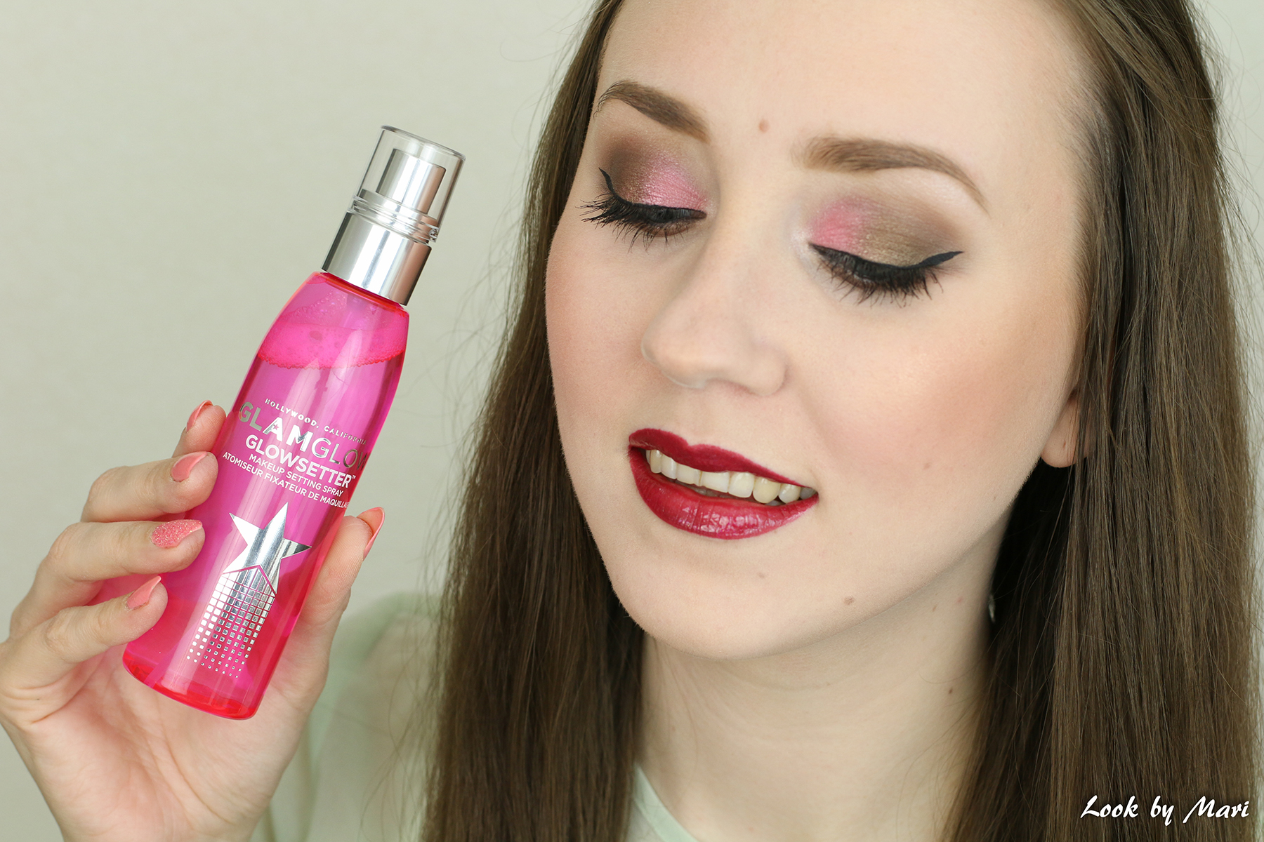 17 glamglow glowsetter makeup setting spray review kokemuksia