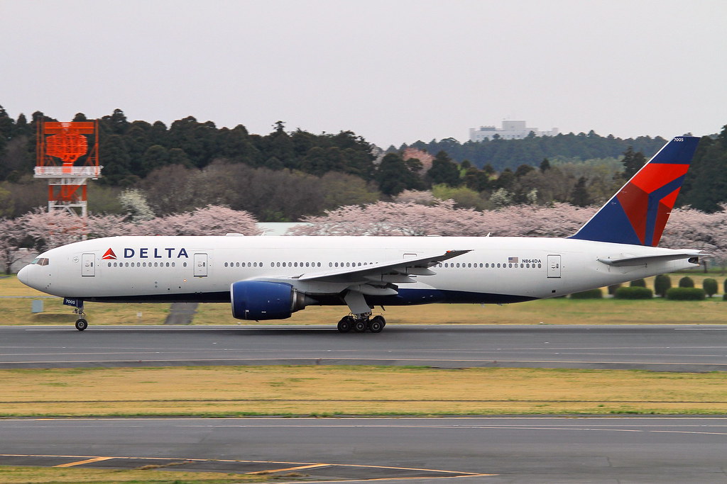 N864DA Delta Air Lines  Boeing 777-232/ER