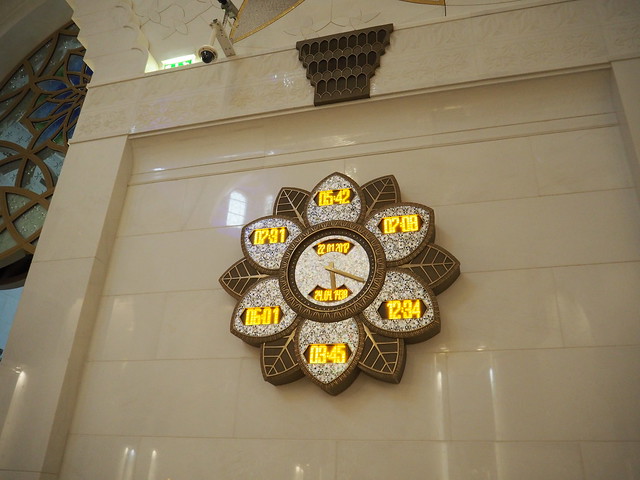 P1221542 Sheikh Zayed Grand Mosque(シェイク・ザイード・グランド・モスク/مركز جامع الشيخ زايد الكبير) アブダビ abudhabi