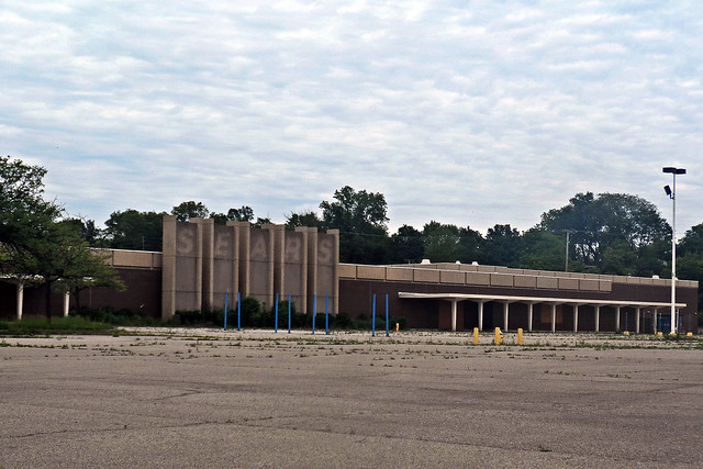Former Sears -- Salem Mall, Trotowood, Ohio