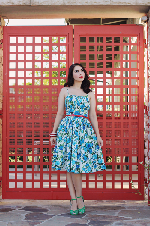 Hearts and Found Grace Dress "Rosewall" in Large Blue Rose Print Southern California Belle