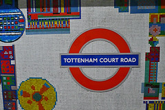 London - Underground Tottenham Court