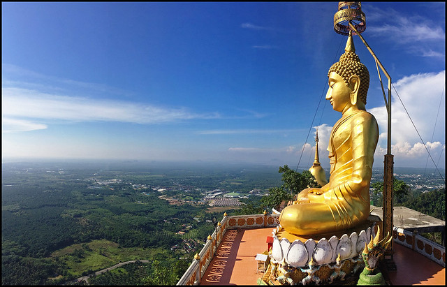 Buddha at Wat Tham Suea