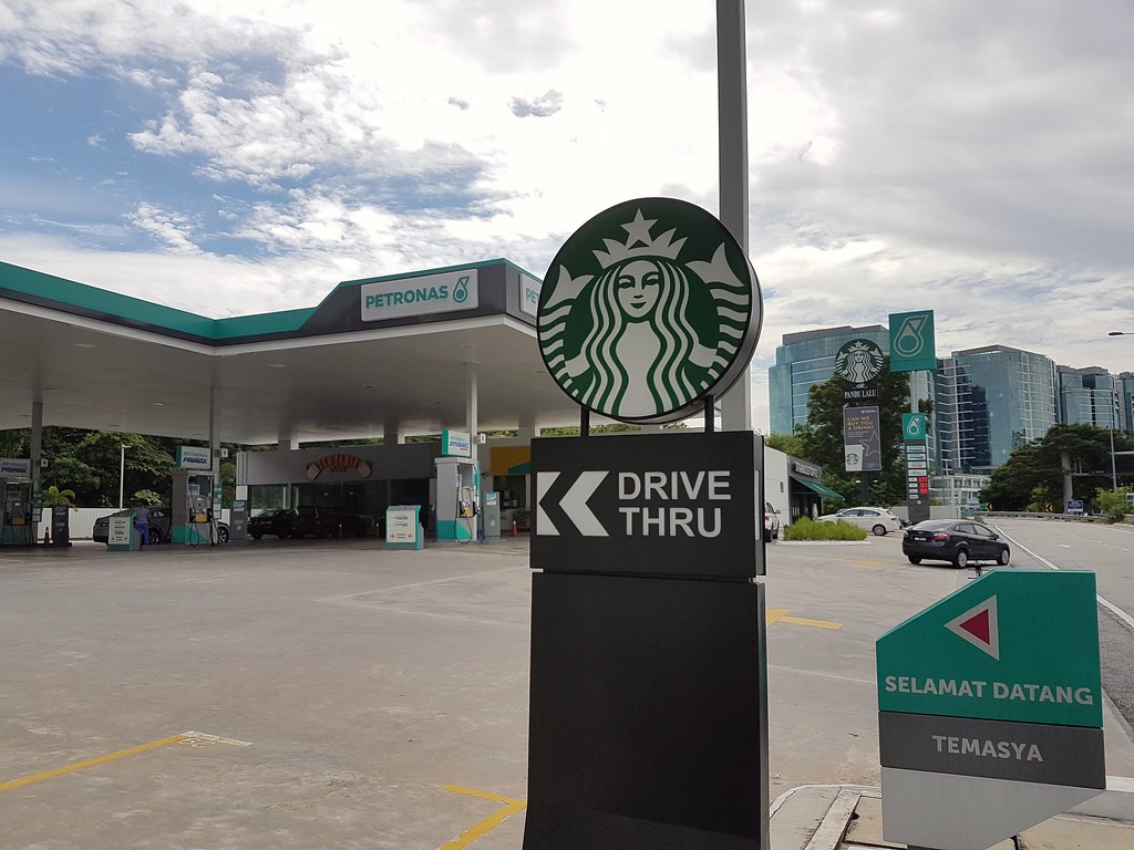 @ Starbucks km18.5 Federal Highway, Petronas/Shell