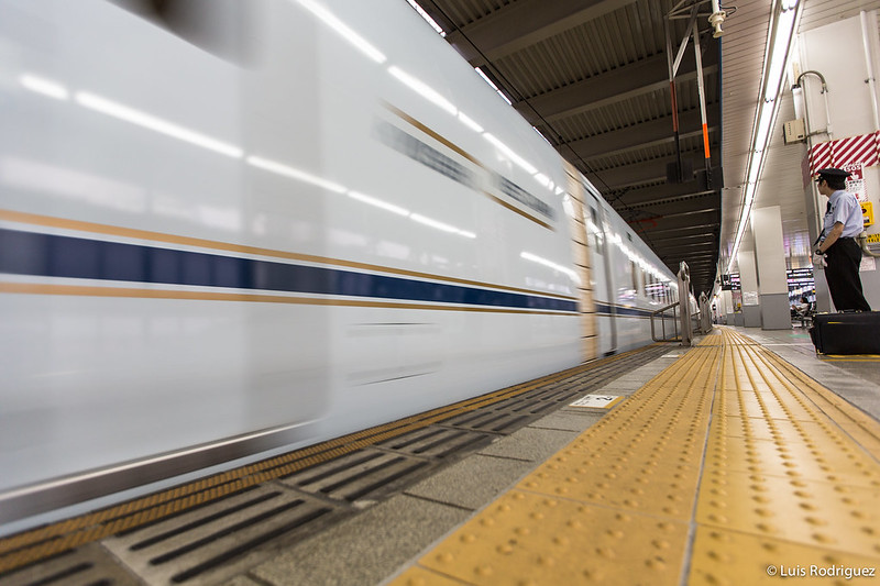 Shinkansen de la serie N700 de la línea Kyushu Shinkansen