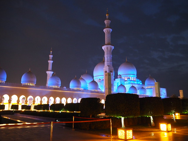 P1221665 Sheikh Zayed Grand Mosque(シェイク・ザイード・グランド・モスク/مركز جامع الشيخ زايد الكبير) アブダビ abudhabi