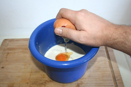 39 - Eier dazu geben / Add eggs