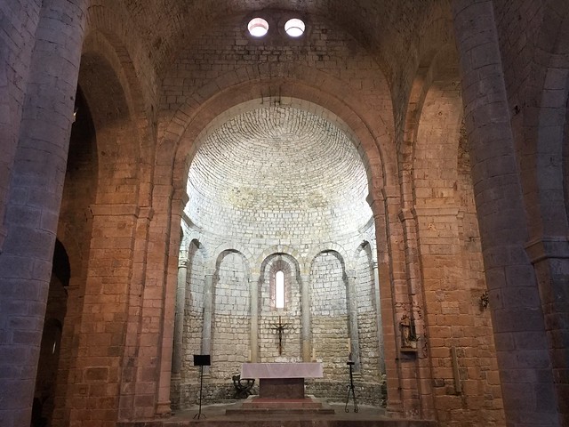 Monasterio de Santa María de Vilabertrán (Alto Ampurdán, Girona)