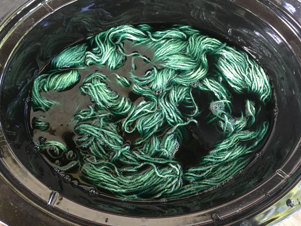 THNLife - How to Over-dye Yarn