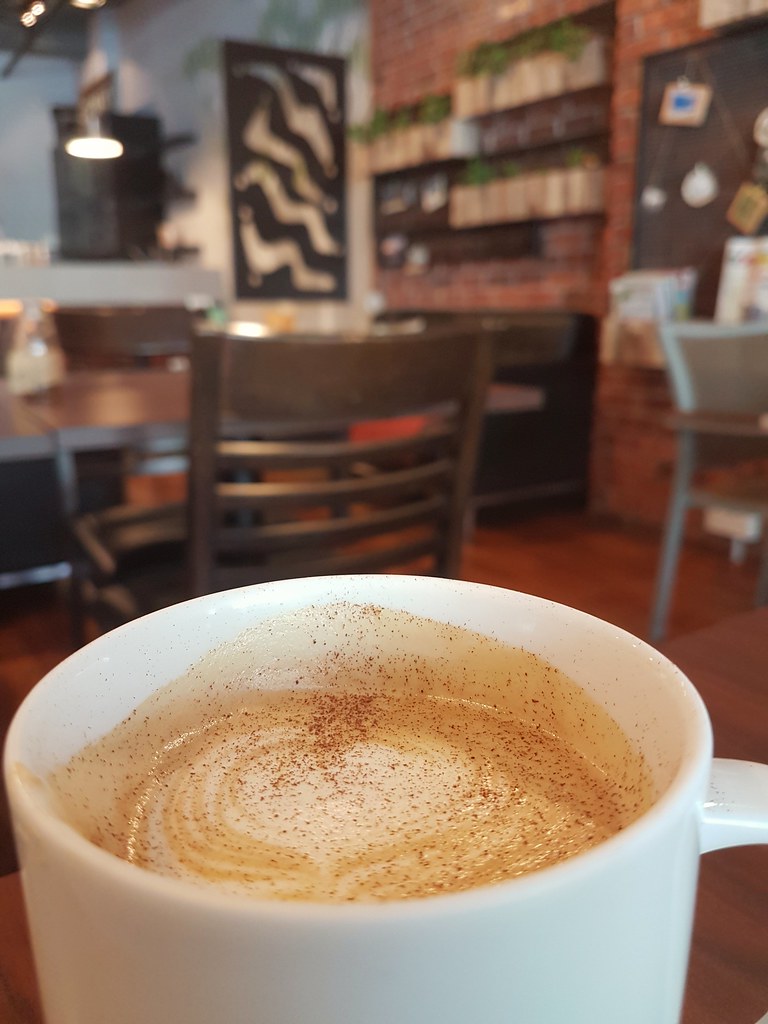 Dirty Chai Latte $14 @ Kafe Crave Oasis Square Ara Damansara