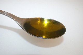13 - Zutat Olivenöl / Ingredient olive oil