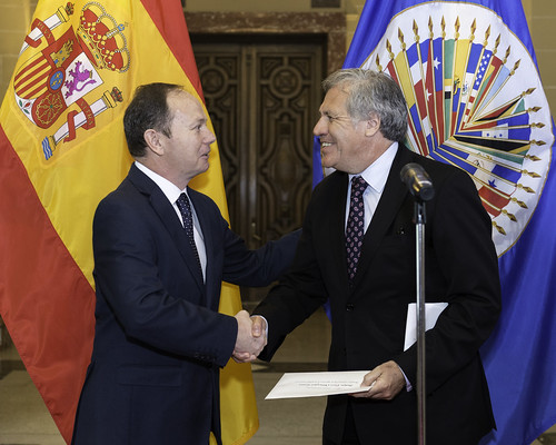 Permanent Observer of Spain to the OAS presented credentials