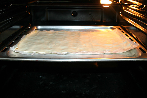 38 - Blätterteig im Ofen vorbacken / Pre-bake dough in oven