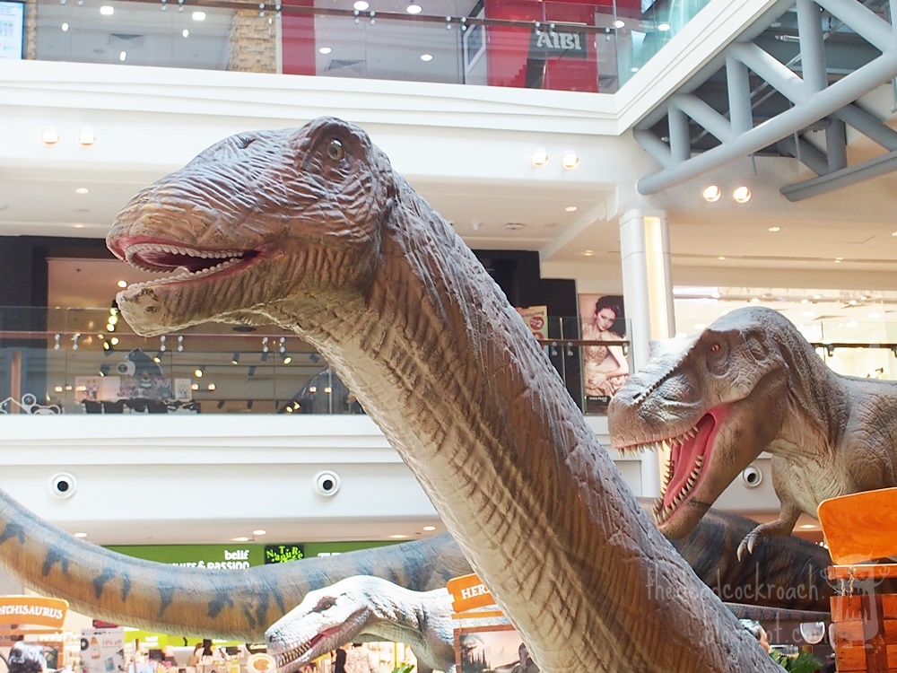 singapore,plaza singapura,dinosaurs,dinosaurs unearthed,rawr,omeisaurus, where to go in singapore