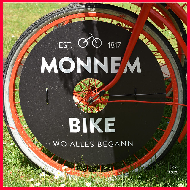 200 Jahre Zweirad ... Mannem-Bike Monnem Bike Laufmaschine, nicht Laufrad ... Freiherr Karl von Drais ... Vorläufer des Fahrrads ... Foto: Brigitte Stolle, Mannheim 2017