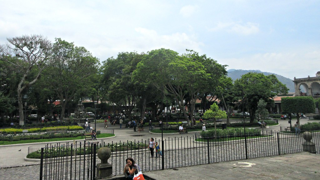antigua-plaza-3