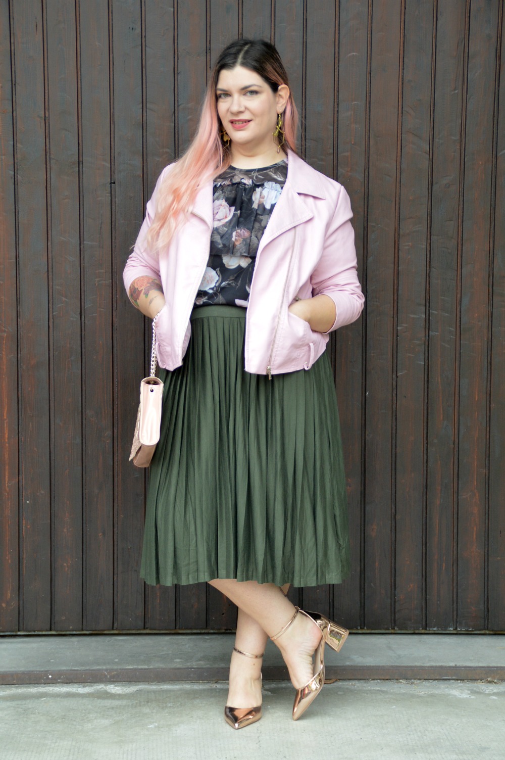 Outfit plus size rosa e verde (8)
