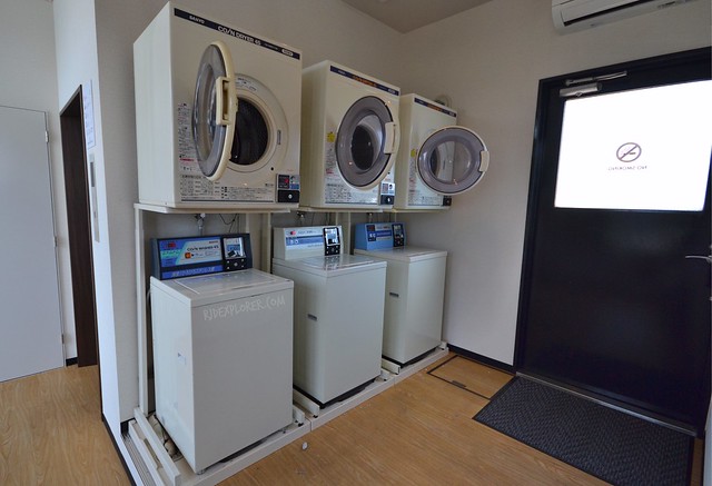 mosaic hostel kyoto laundry area