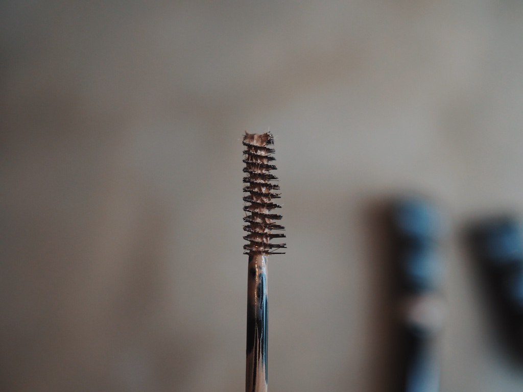 make-up-for-ever-brow-gel-brush