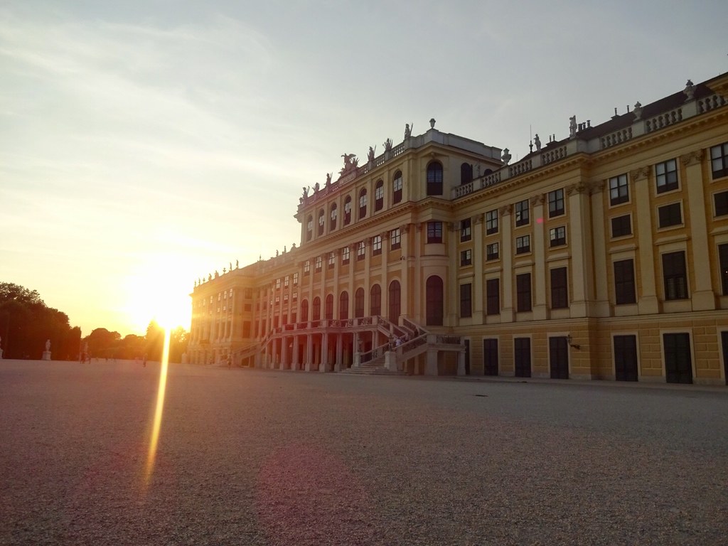 Sundown in Schönbrunn