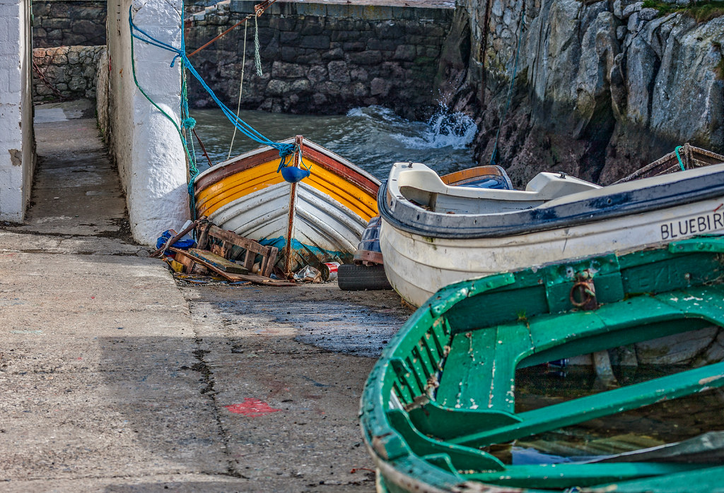  BOATS AT COLIEMORE HARBOUR 